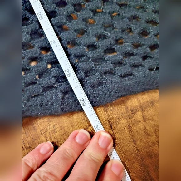 Knit fringe poncho - Picture 4 of 4